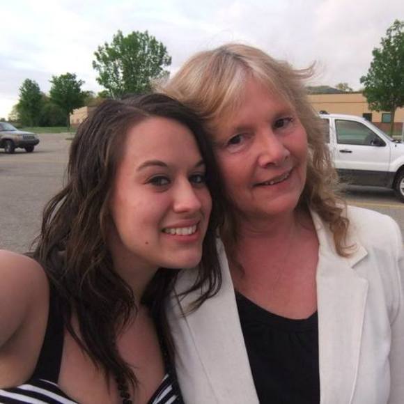 Meet your Posher, Cindy - Picture 1 of 1